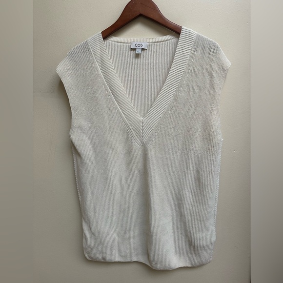 COS Knit Sweater Vest - Picture 2 of 9